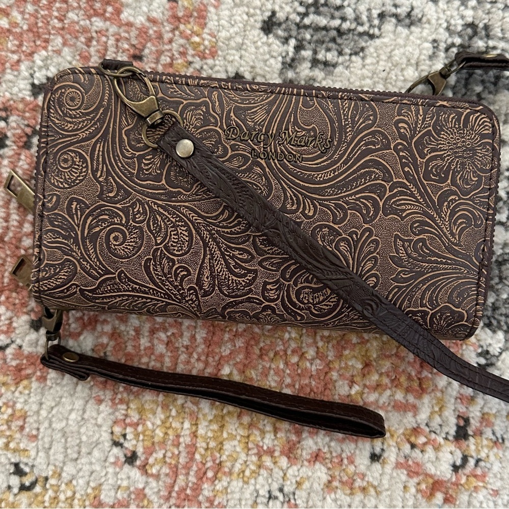New Darcy Marks London crossbody purse wristlet wallet removable straps